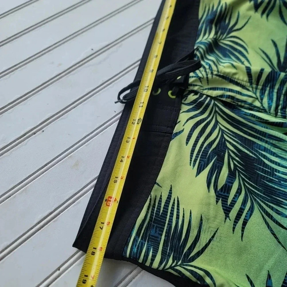 Burnside Swim Trunks Board Shorts Mens 34 Back Pocket No Linear Palm Blue Tree’s - Picture 4 of 11
